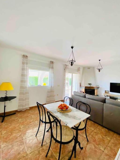 Villa Caramonte, En Costa Dorada Les Tres Cales Eksteriør billede