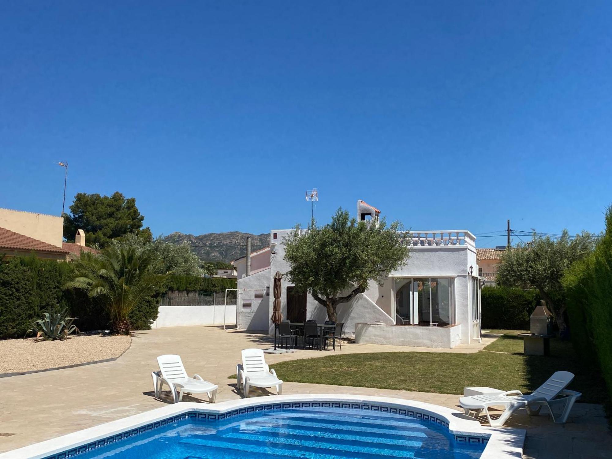 Villa Caramonte, En Costa Dorada Les Tres Cales Eksteriør billede